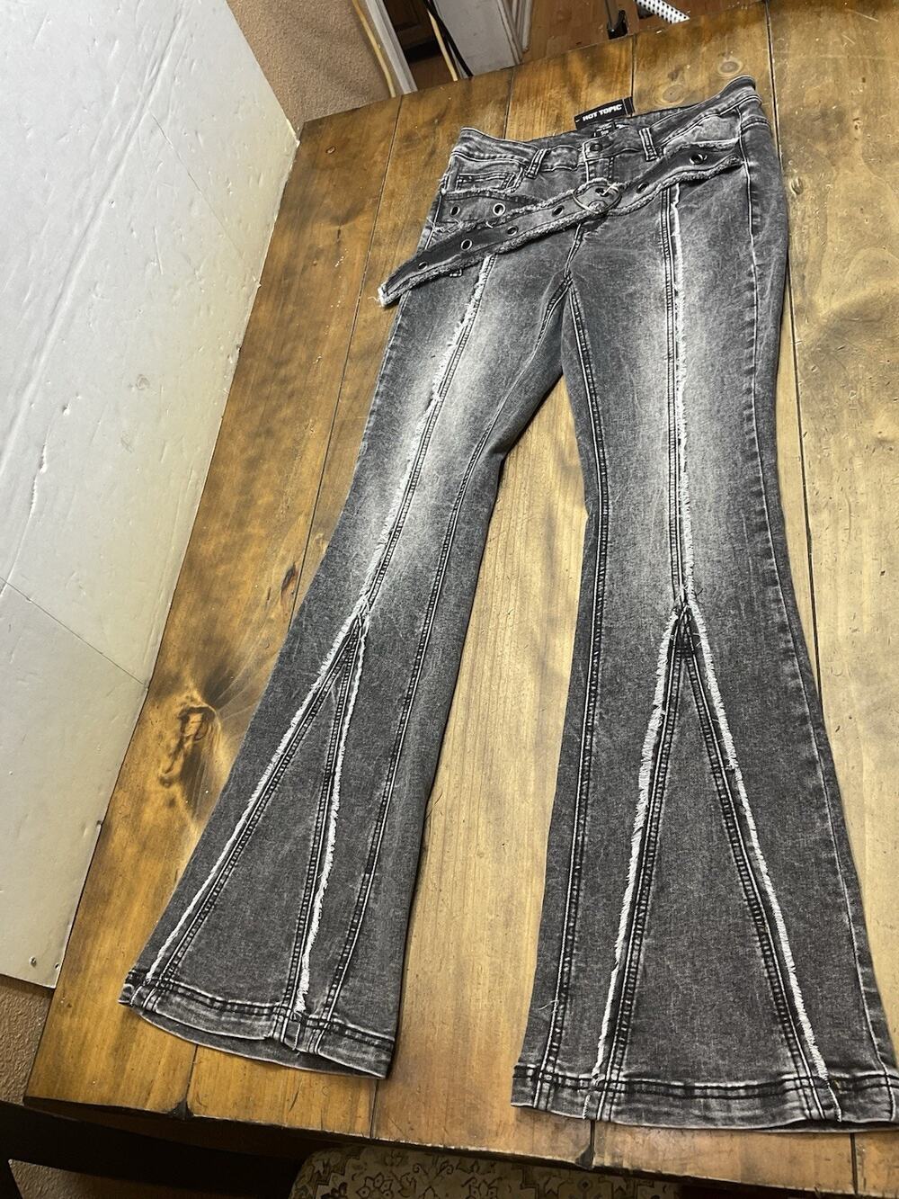 Hot Topic Faded Black Flare Jean Juniors Size 13 New With Tags Belted Heart